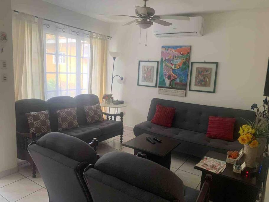 Villa De Ali In Palma Real La Ceiba Eksteriør billede